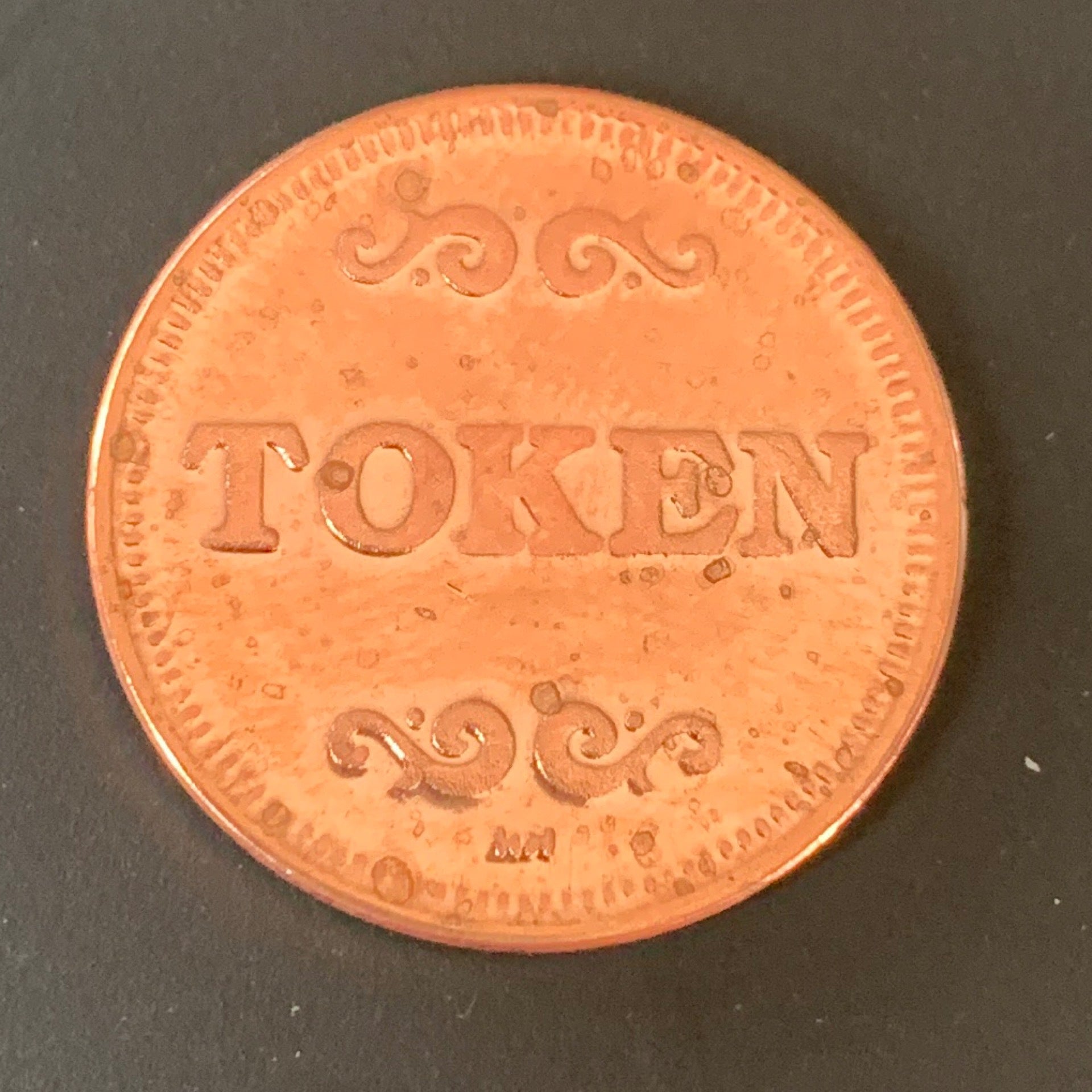 Token mommaluna